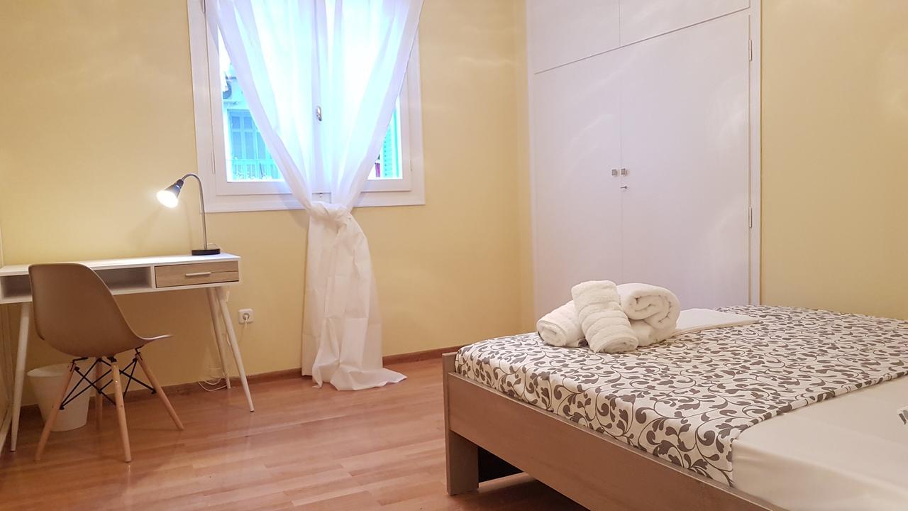 Menta Errathens Apartment - Athens Center, 5 Bd, 2 Bath Екстериор снимка