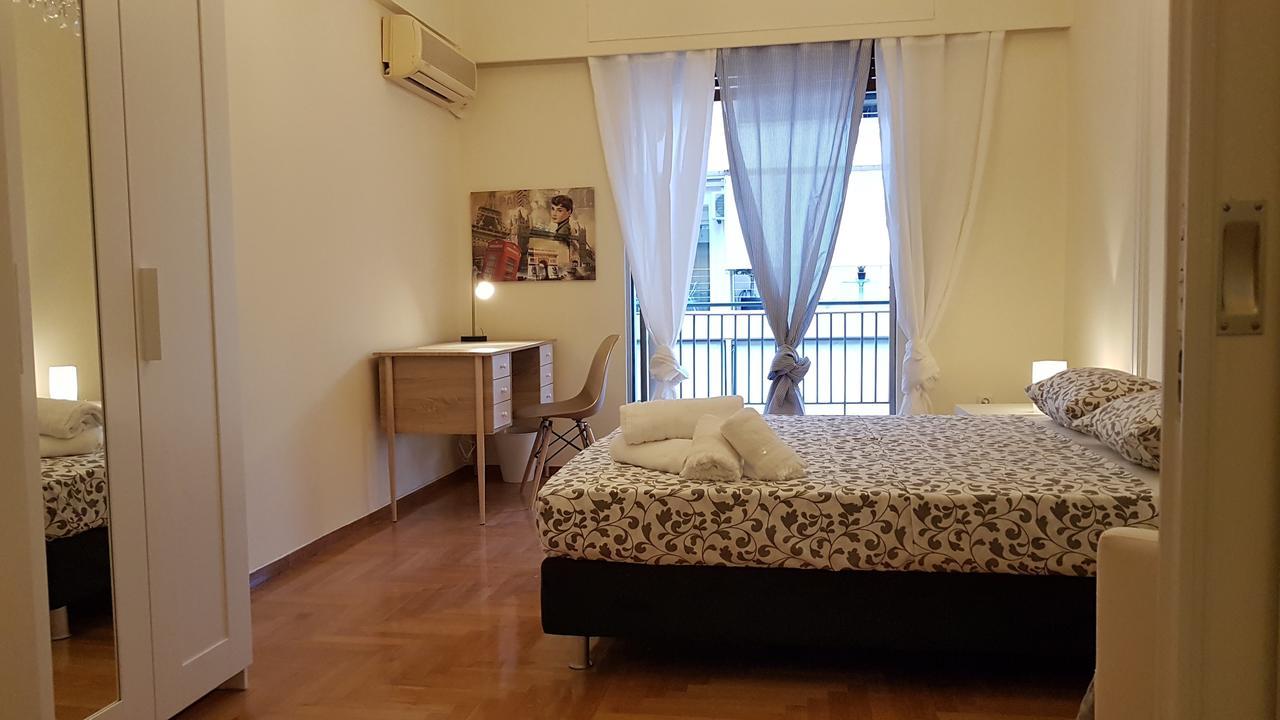 Menta Errathens Apartment - Athens Center, 5 Bd, 2 Bath Екстериор снимка